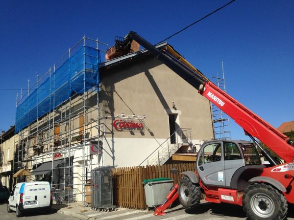 Chantier réfection compléte de la toiture à Salins de Giraud